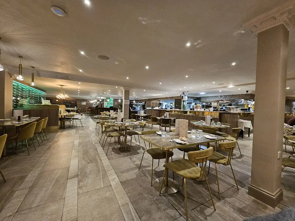 Capri Mirfield restaurant in Mirfield