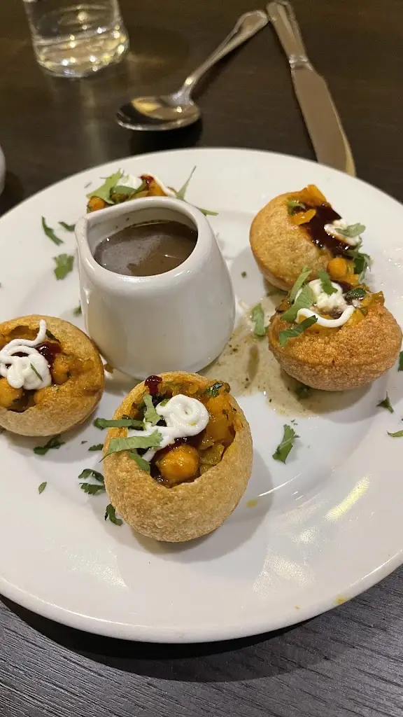 Vitor F_Gandhi Indian Cuisine_Mildenhall_recensione