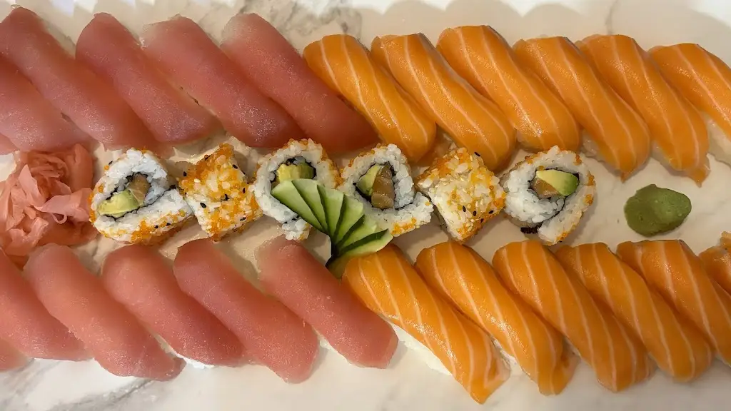 Sumo Sushi Restaurant_Mildenhall_slider_image_2