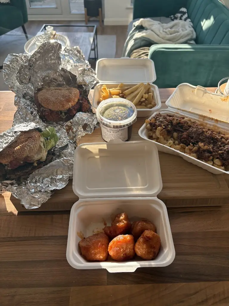 Laura Taylor_Nomads' BBQ_Midsomer Norton_review