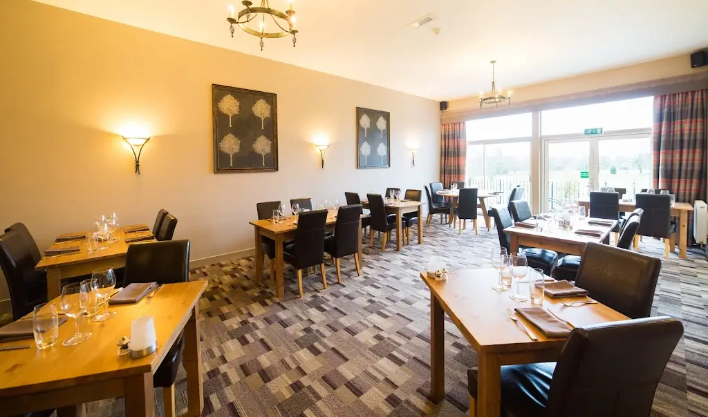 Vana Bar & Restaurant_Midsomer Norton_slider_image_3