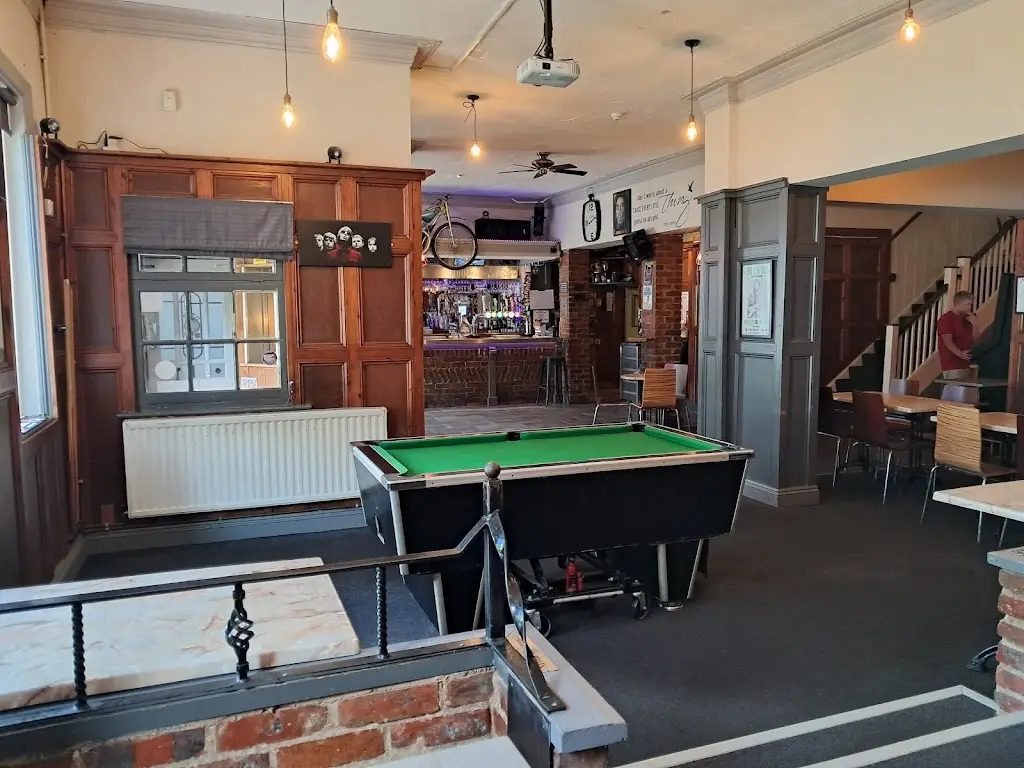 Riverside 2000_Midsomer Norton_slider_image_2