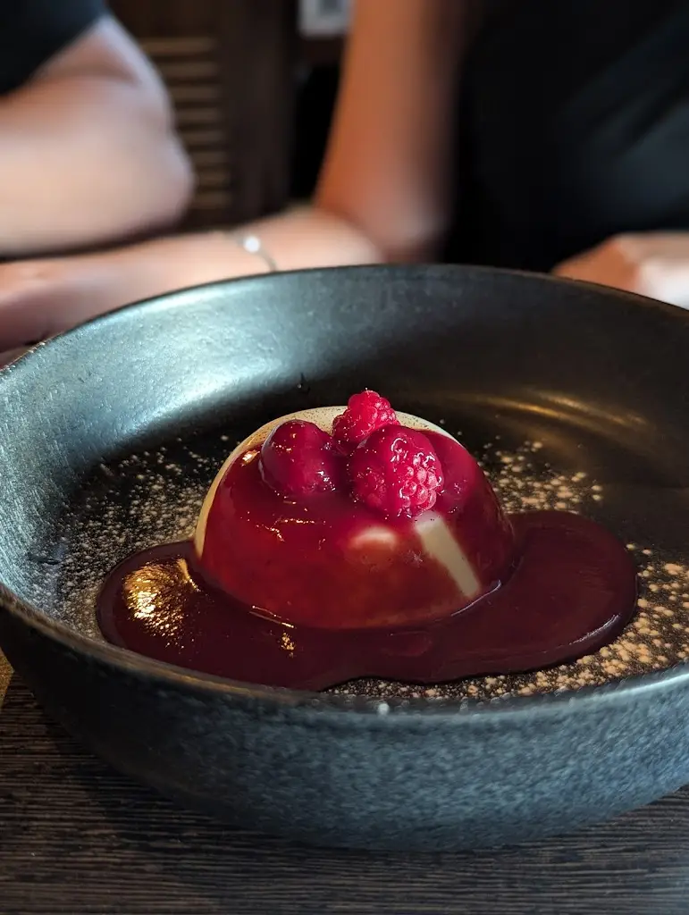 Alan Fowle_Castello_Midsomer Norton_reseña