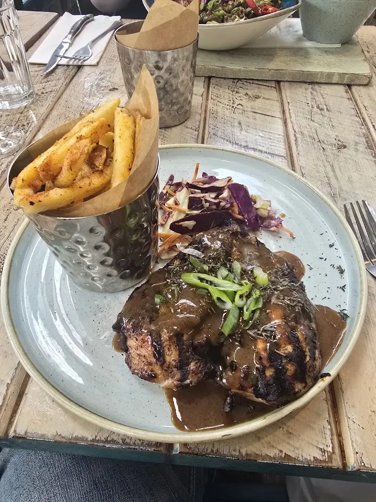 Soph13leyla_Turtle Bay Milton Keynes_Milton Keynes_review