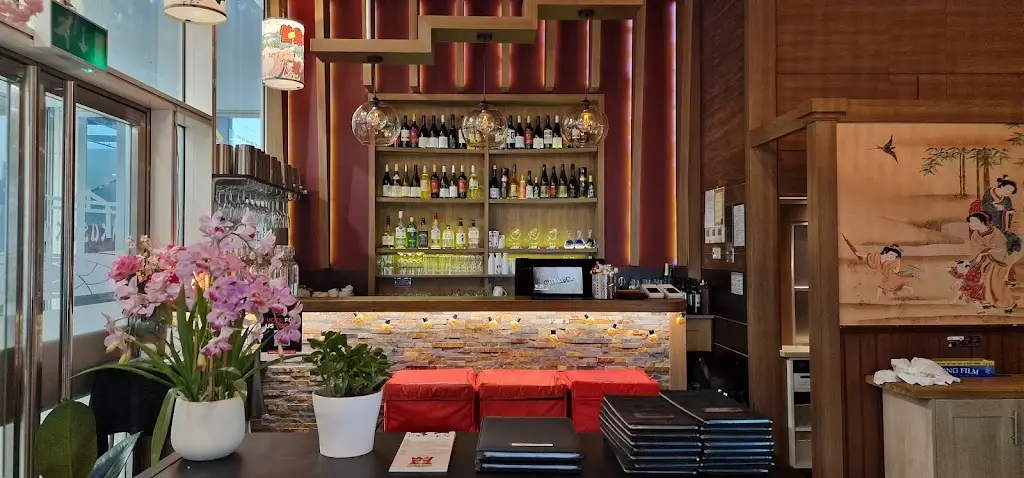 Akasaka Korean& Japanese Restaurant_Milton Keynes_slider_image_1