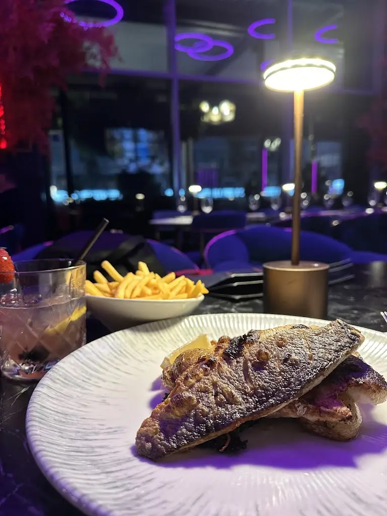 Tyler Marks_The Oligarch_Milton Keynes_review