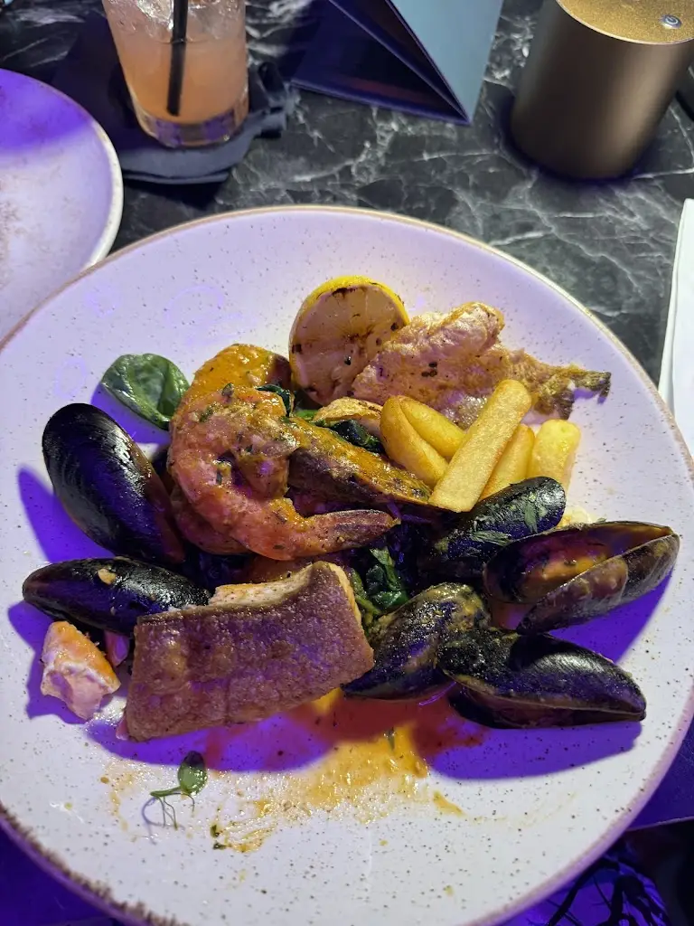 Adebanke Olowoake_The Oligarch_Milton Keynes_review