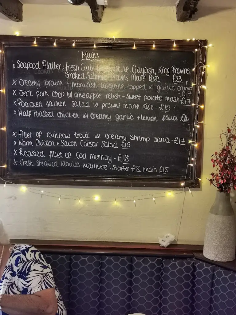 Menu_The Lion_Barnham_image_3