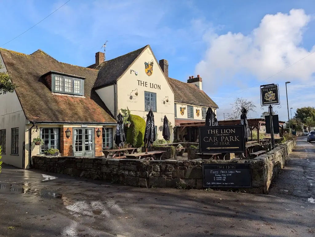 The Lion_Barnham_slider_image_3