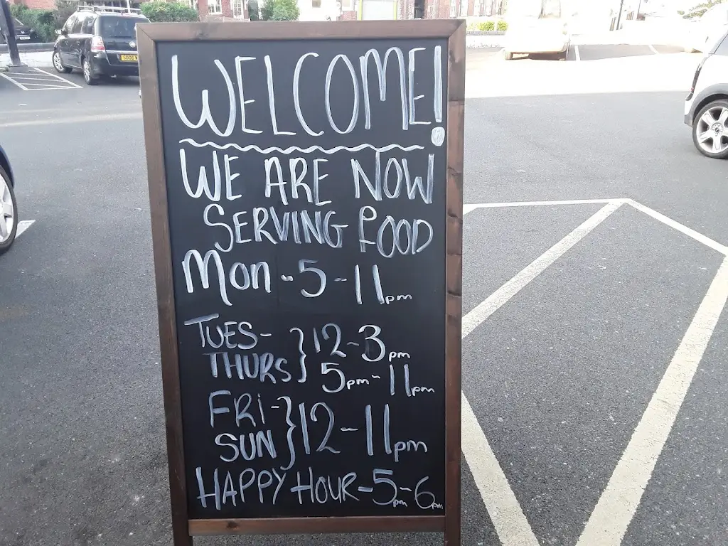 Menu_The Crown & Sceptre Inn_Minsterley_image_1