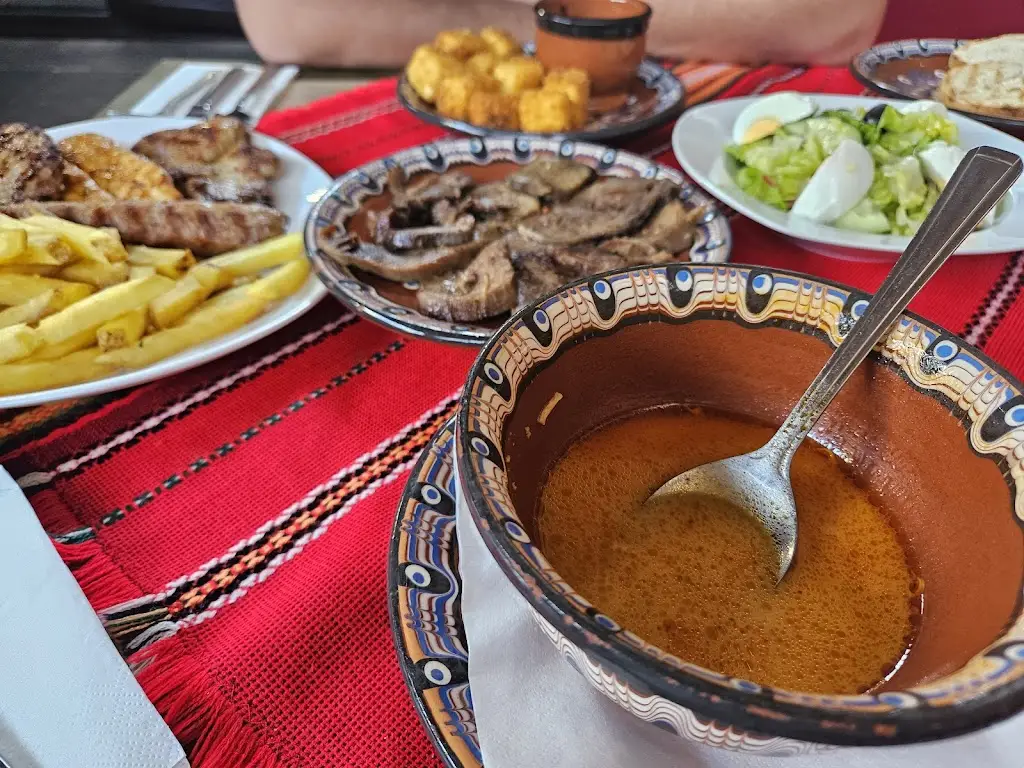 Neli Velichkova_359 Balkan & Turkish Kitchen_Barnham_review