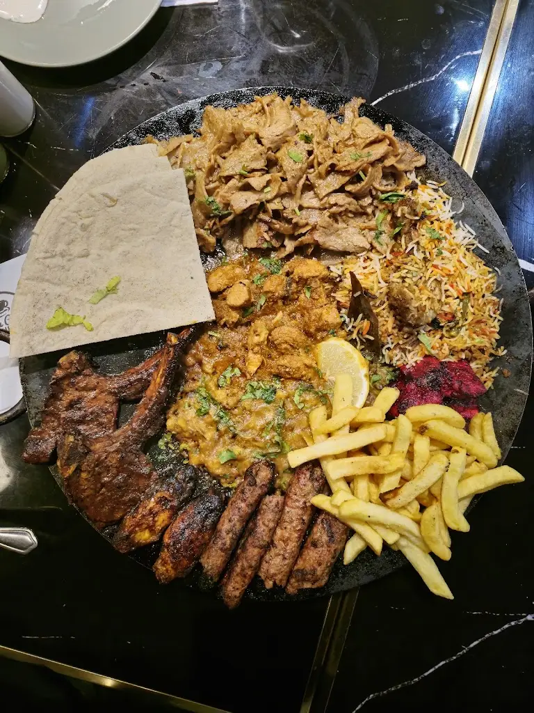 Faz 'Channa Snakehead' Khan_Cha cha chai Middlesbrough_Middlesbrough_recensione