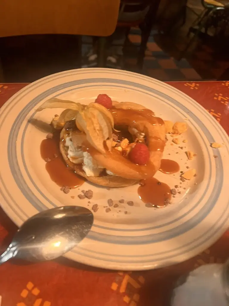 Maria Menikou_The Roebuck Inn_Mobberley_review