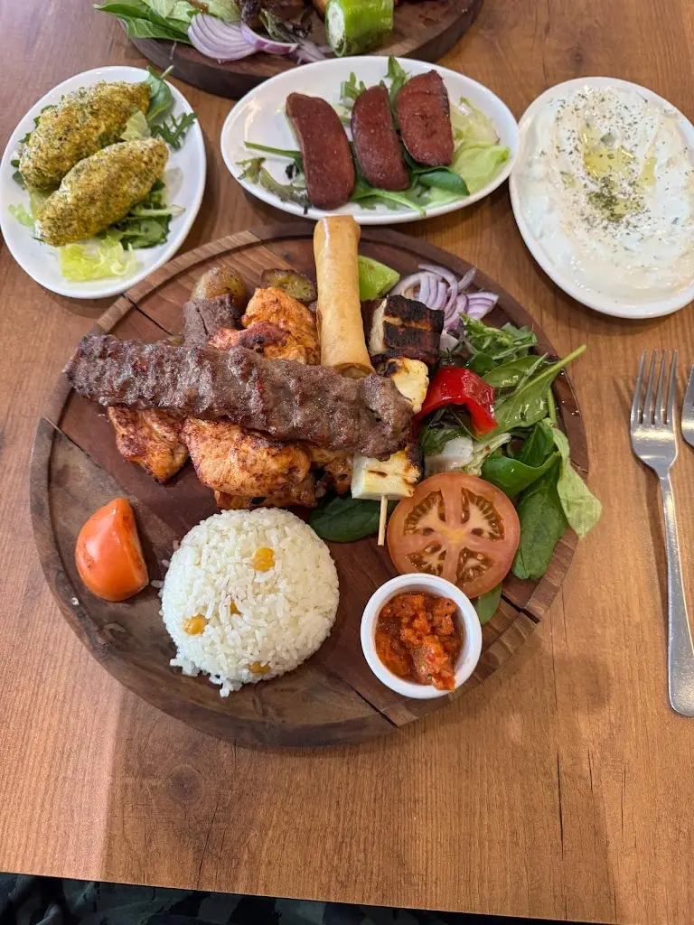 Istanbul Kitchen & Bar_Barnsley_slider_image_3