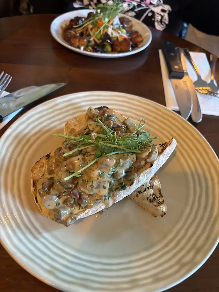 beth_The Crown Inn_Monk Fryston_review