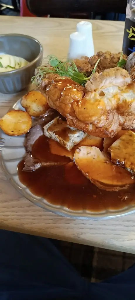 Mark Stokes_Cross Keys Inn_Monk Fryston_review