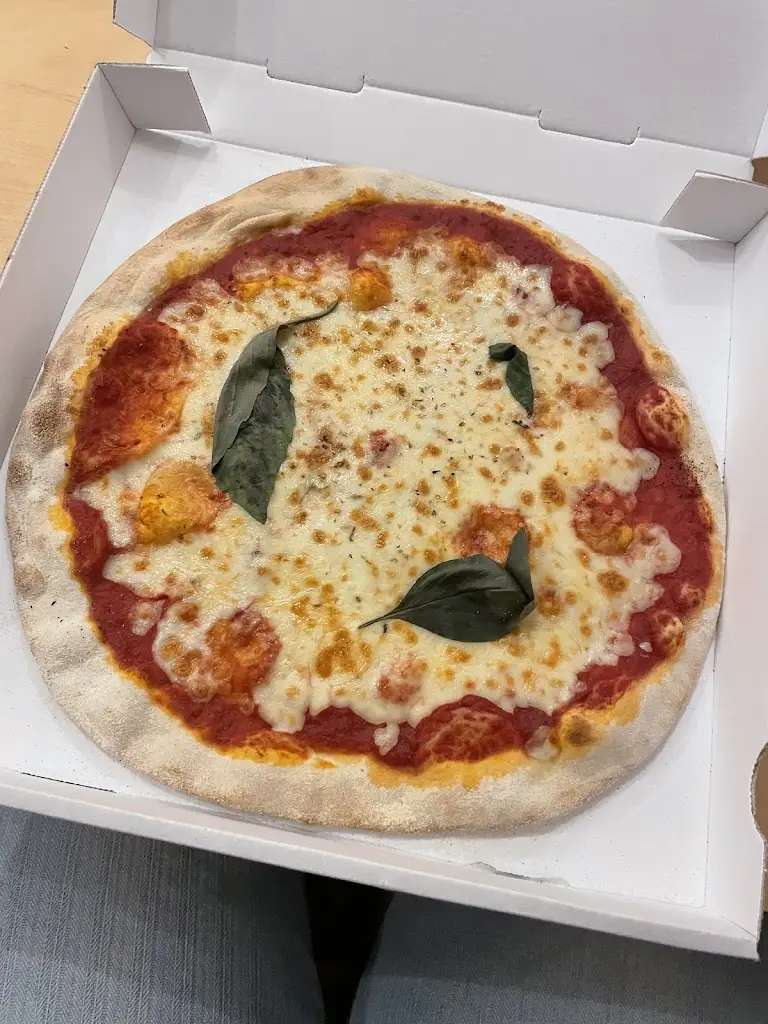 Sofia Milne_Ray's Italian Kitchen_Milford on Sea_review