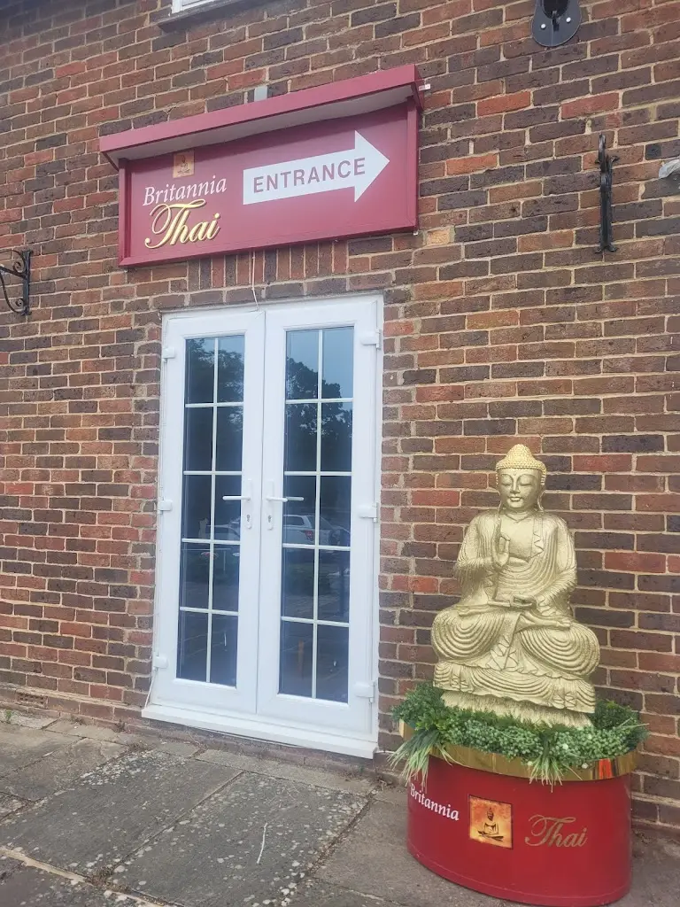 Dayana Lopes_Britannia Thai_Milford on Sea_review