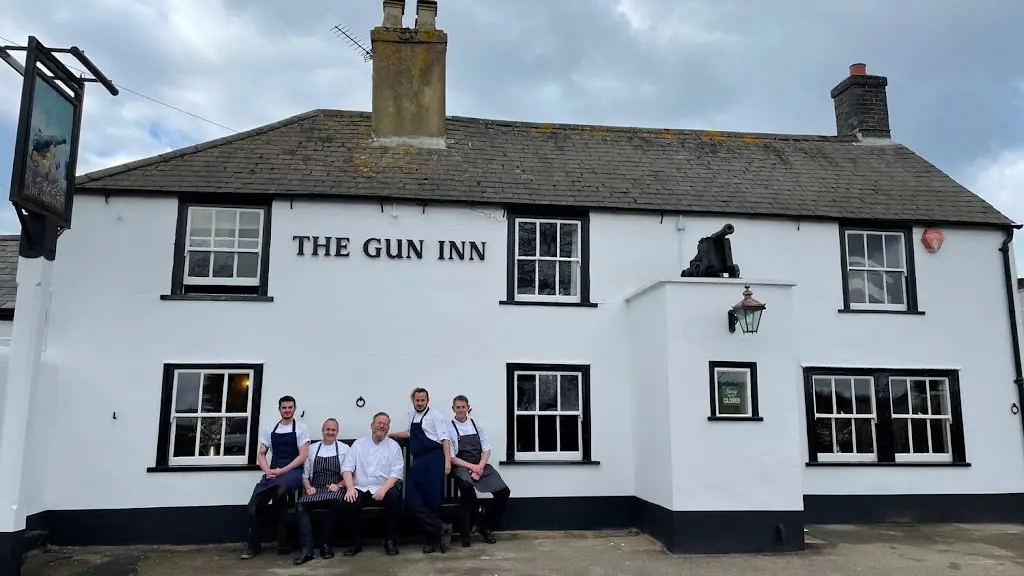 The Gun Inn_Milford on Sea_slider_image_3
