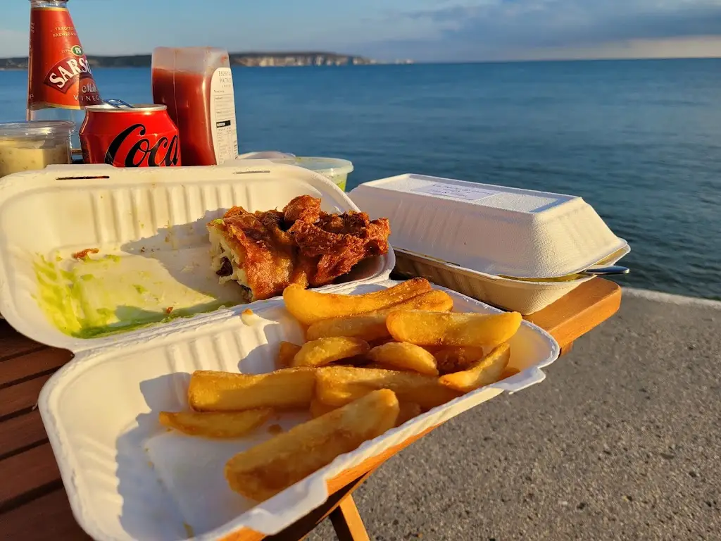 John Moore_La Perle_Milford on Sea_review