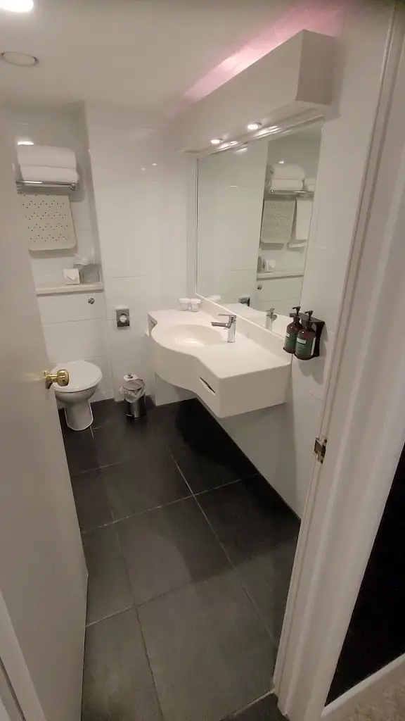 Crowne Plaza Plymouth by IHG_Modbury_slider_image_2