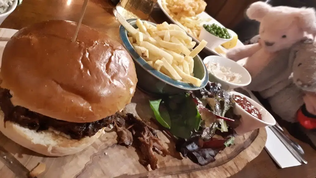 Jo Patterson_The White Hart Hotel_Modbury_review