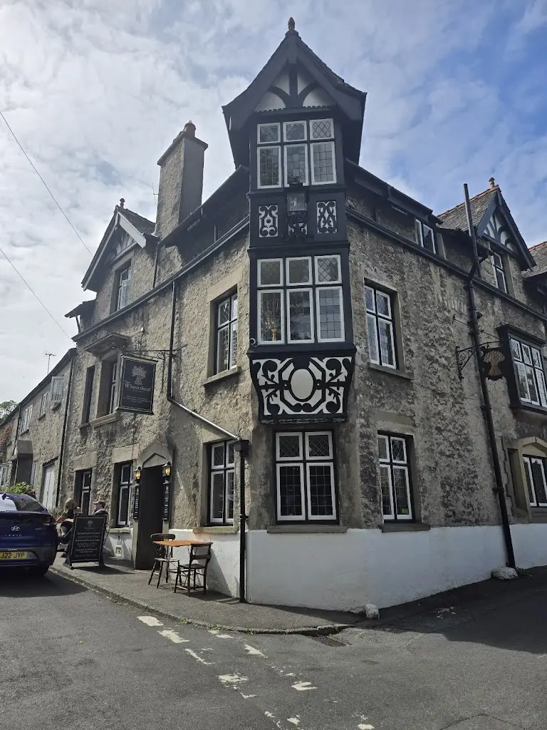 Colin Surrey_The Wheatsheaf, Beetham_Milnthorpe_review