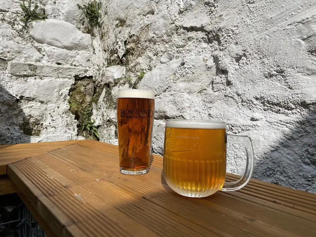 The Bulls Head Bar and Restaurant_Milnthorpe_slider_image_2