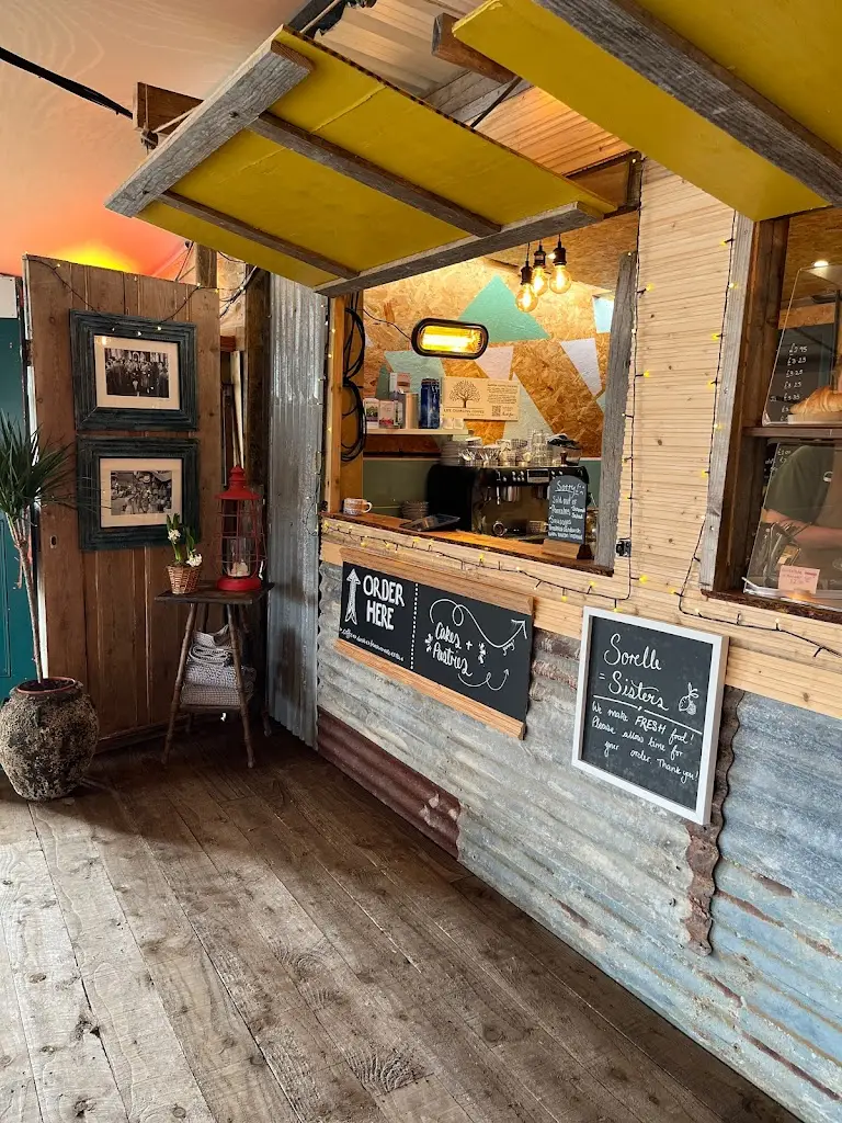 Sorelle restaurant in Motcombe