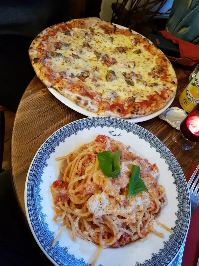 Daniel Poole_Berto's Pizza Restaurant_Moretonhampstead_review