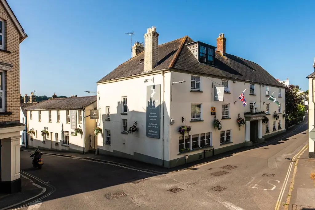 The White Hart Hotel_Moretonhampstead_slider_image_1