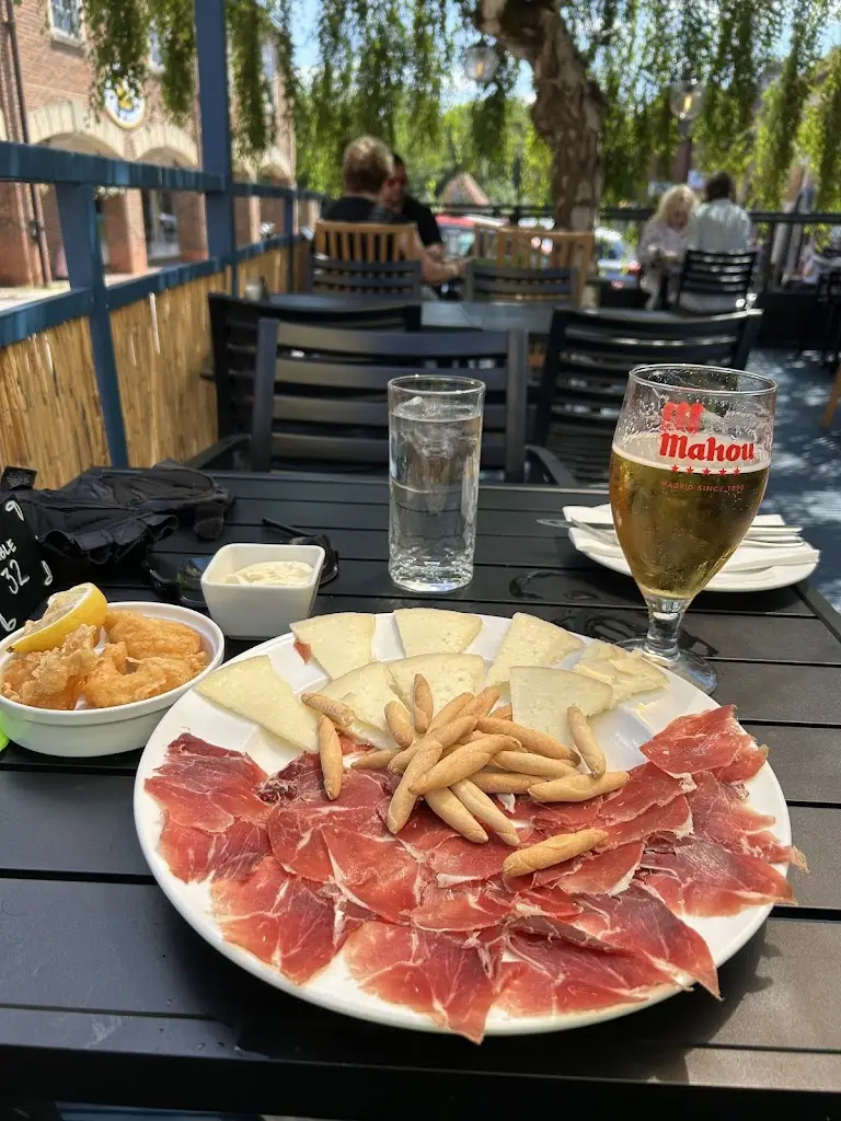 Greg Martin_La Terraza Marlborough_Aldbourne_review