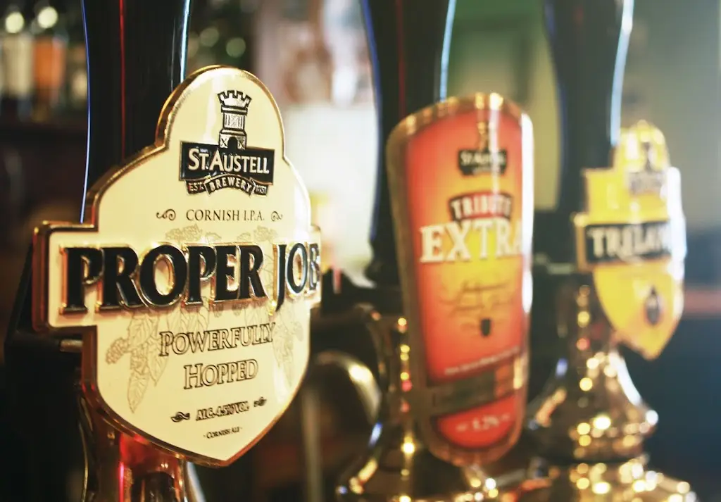 The Lemon Arms_Mylor Bridge_slider_image_2