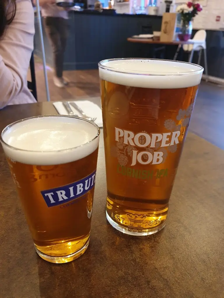 Menu_Castaways Wine Bar_Mylor Bridge_immagine_2