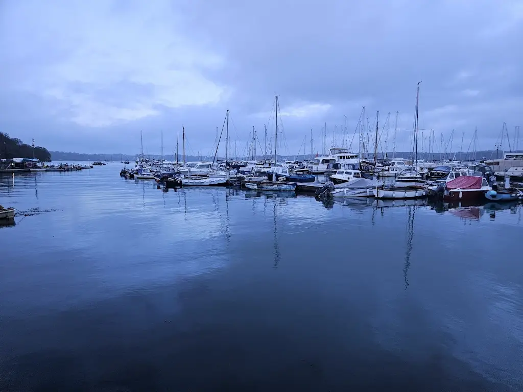 Castaways Wine Bar_Mylor Bridge_slider_image_3