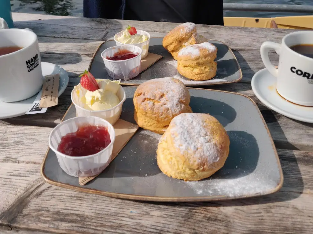 Menu_Pandora Inn_Mylor Bridge_image_8