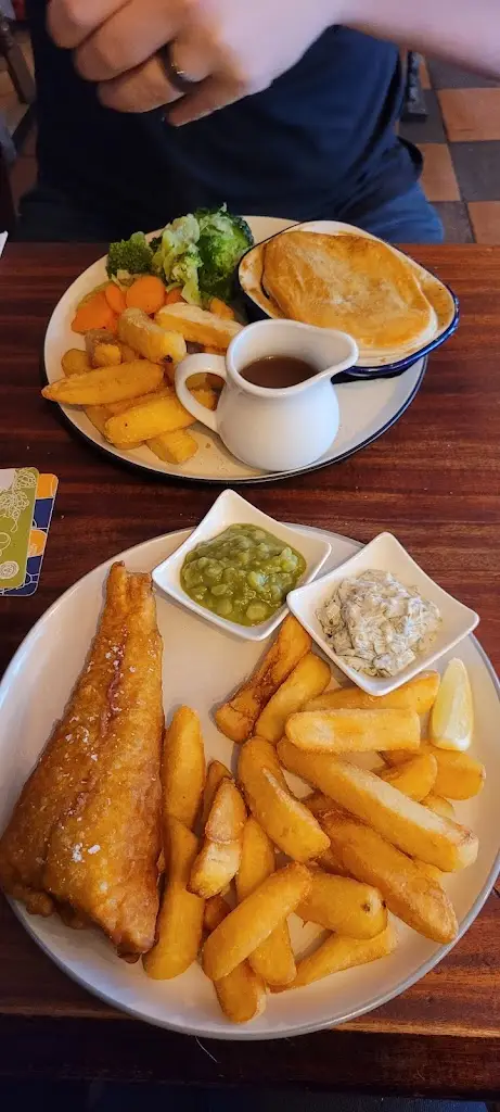 Laura Downing_The George & Dragon Inn_Much Wenlock_recensione