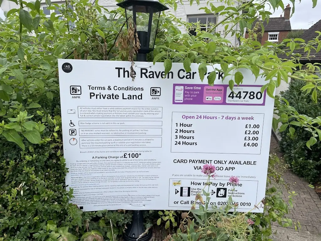 Elsha Jewell_The Raven Hotel & Restaurant_Much Wenlock_review