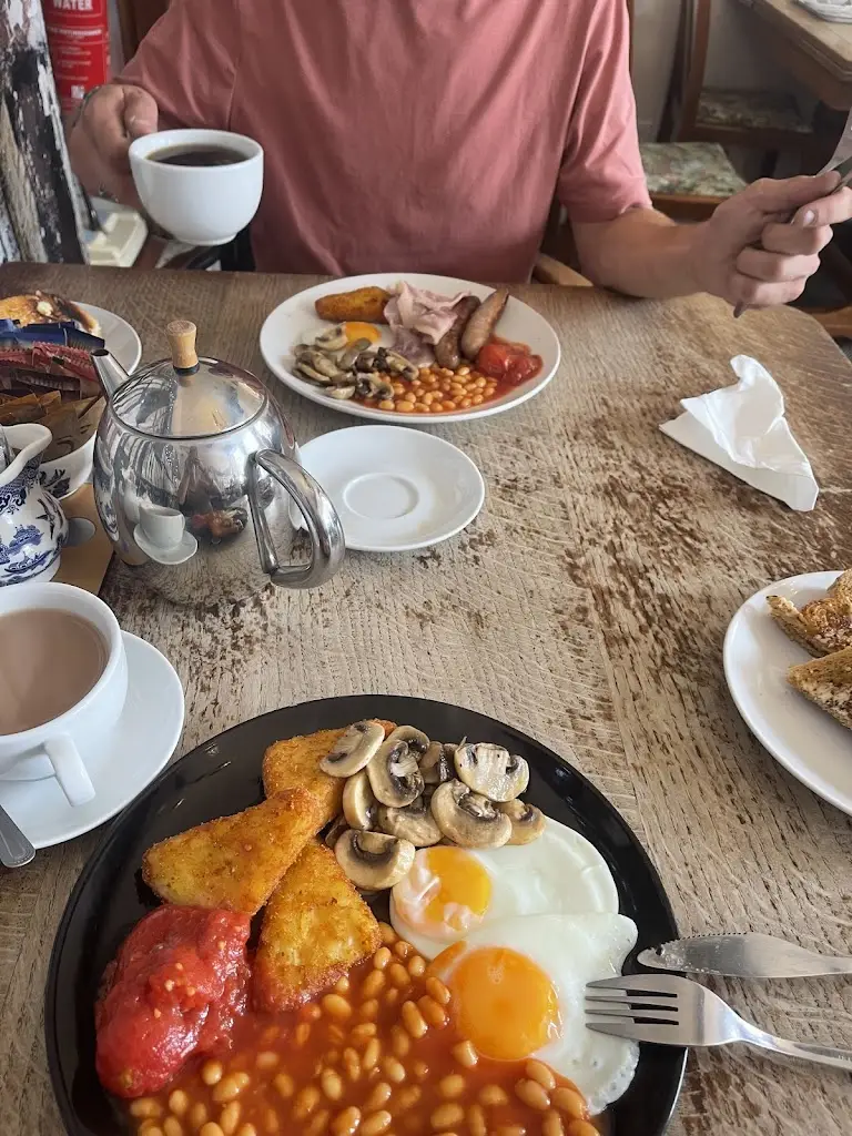 Tea on the Square_Much Wenlock_slider_image_2