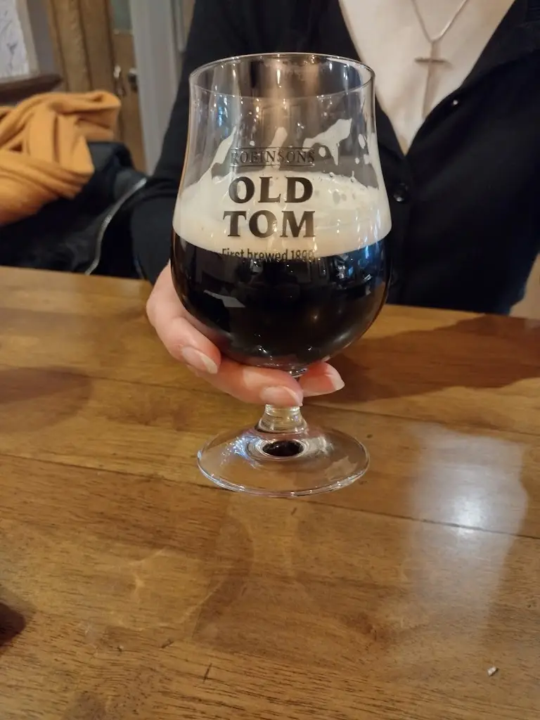 Martin Hales_Dysarts Arms, Mossley_Mossley_review