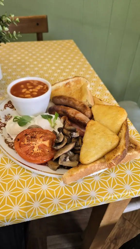 Mike Smith_Sweet Vintage_Mossley_review