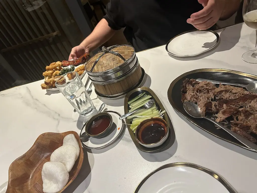 Becky Rayner_The Hoho_Mossley_review