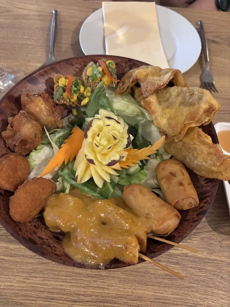 duggs carre_Photong Thai Restaurant_Mossley_review