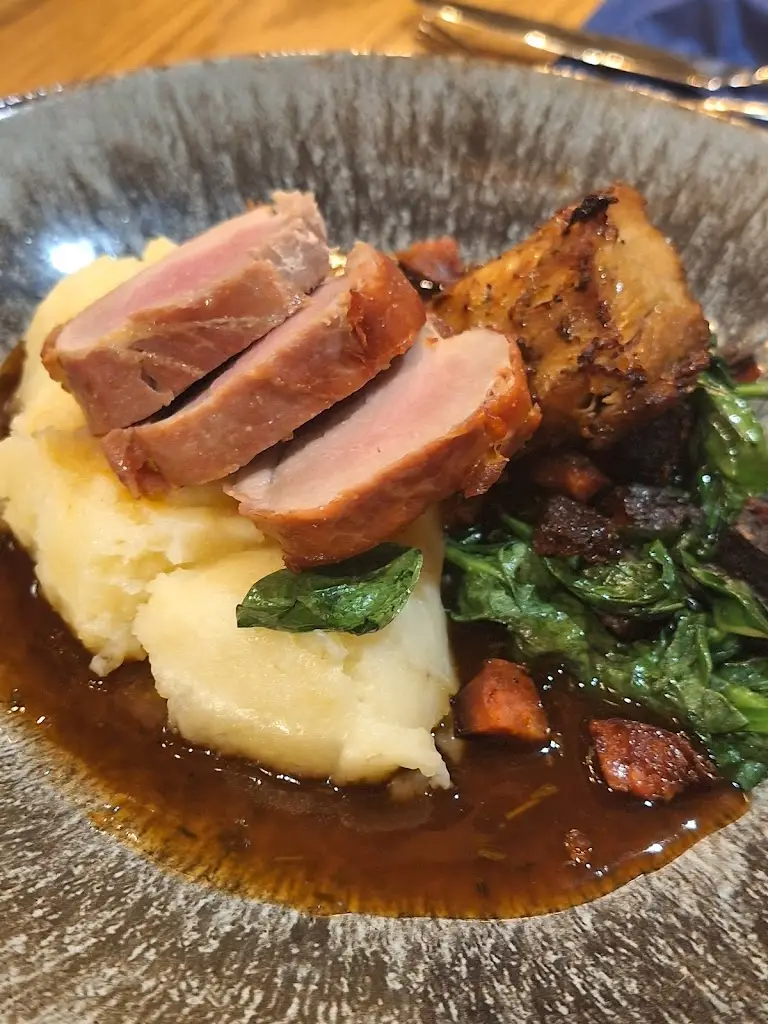 Ego at The Hartshead Inn_Mossley_slider_image_2