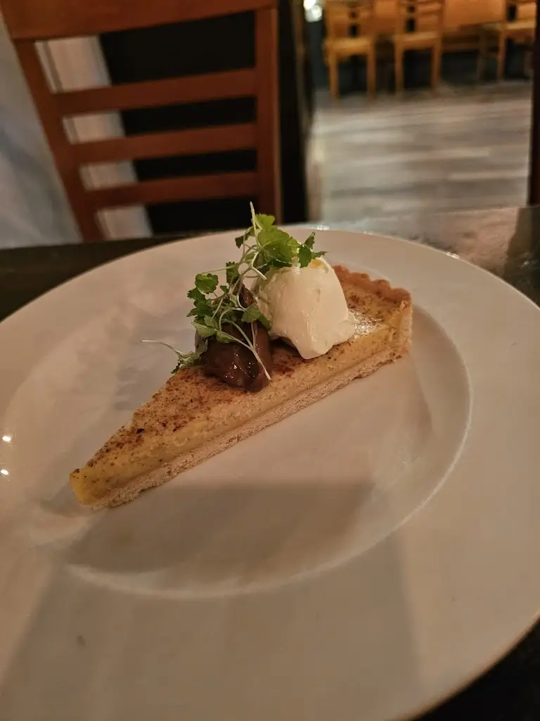 Menu_The Fox and Tree_Murton_image_8