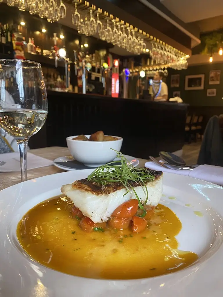 The Fox and Tree_Murton_slider_image_2