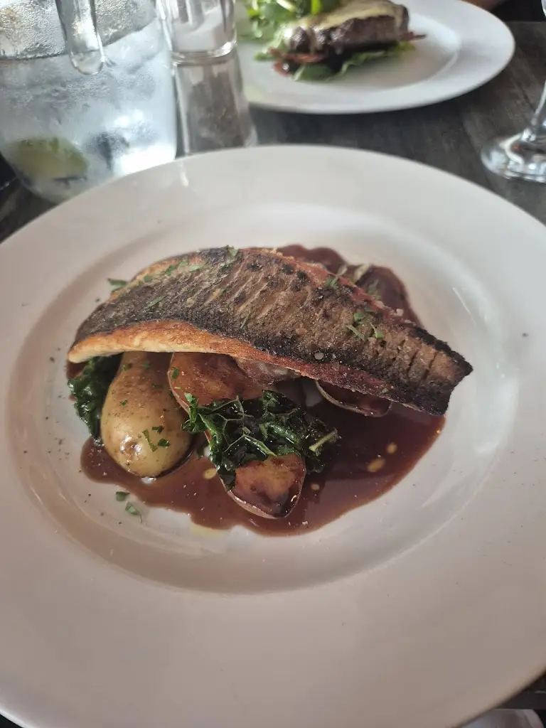 The Fox and Tree_Murton_slider_image_3