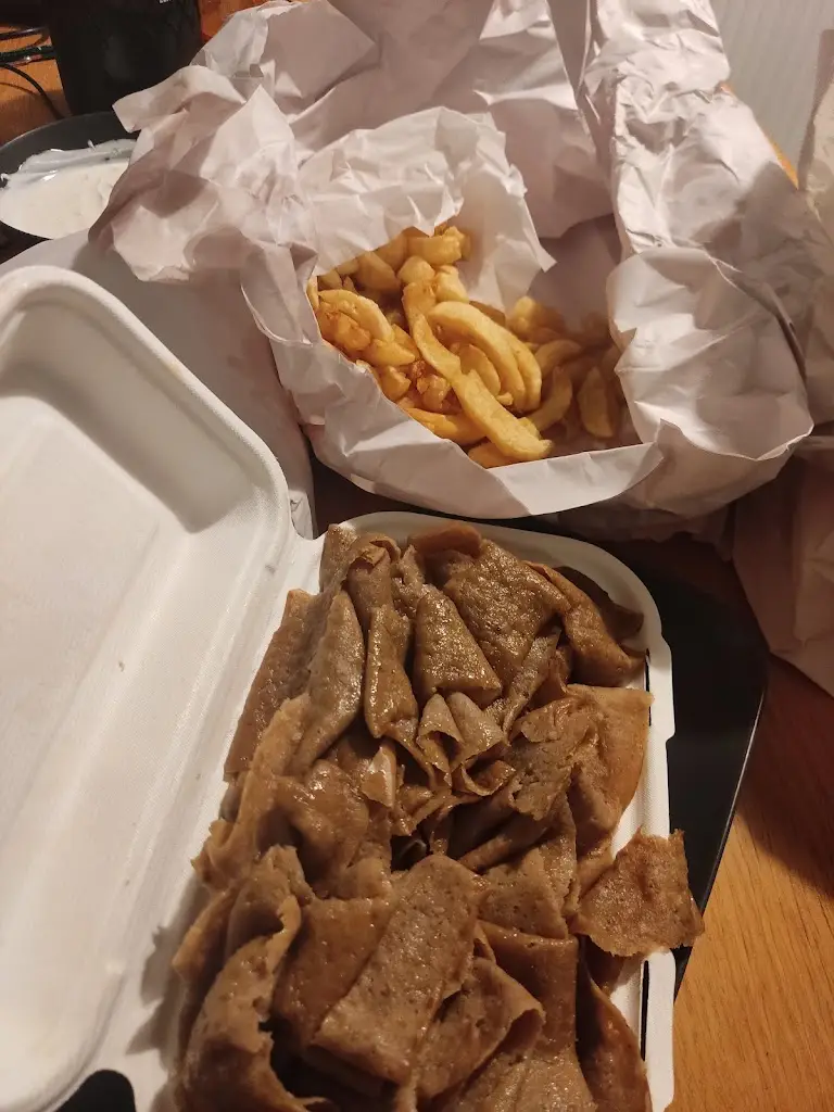 Patryk Be_George's Fish Bar_Murton_review