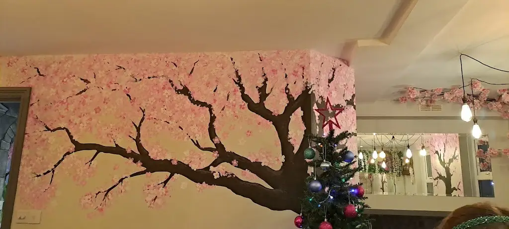 Emma Jones_Humbles_Murton_review