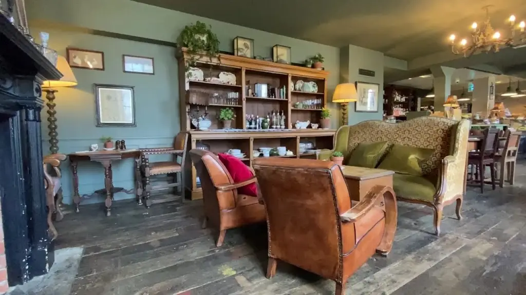 THE PIG-in the wall_Netley_slider_image_2